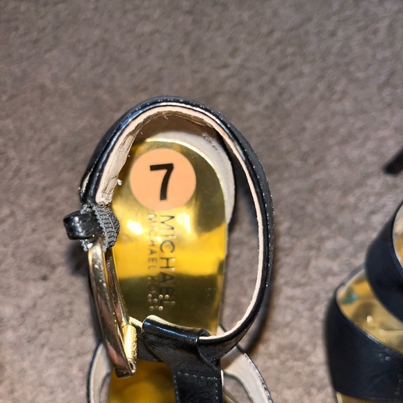 Michael Kors heels - Picture 5 of 5